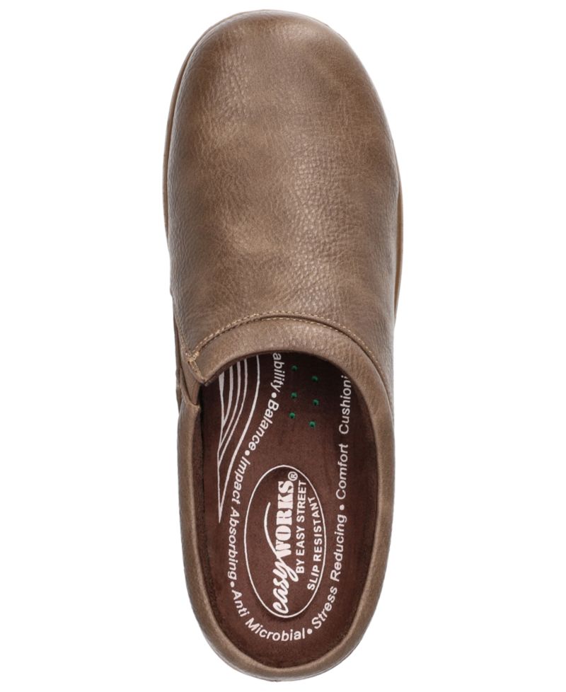 Women's Beck Slip-Resistant Round Toe Clogs
