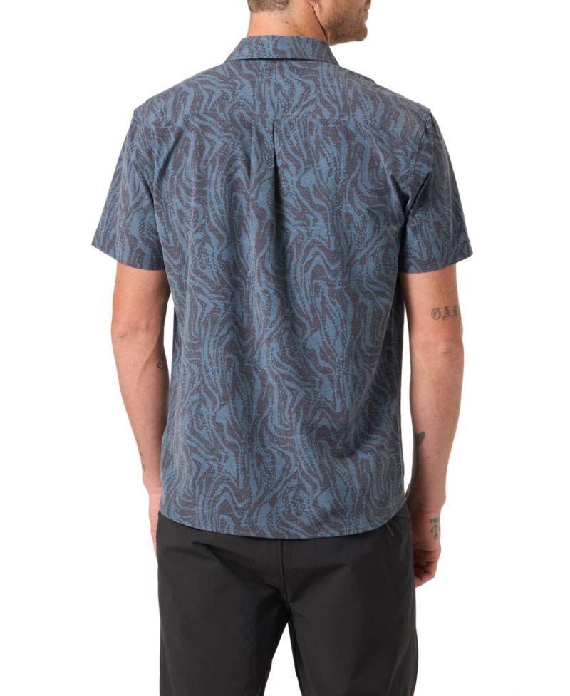 Men's TRVLR Traverse UPF Short-Sleeve Shirt