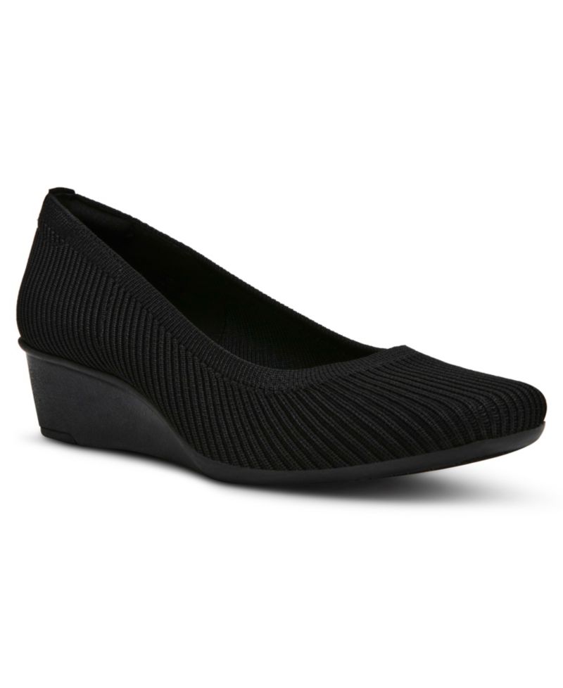 Women's Wisher Knit Wedge Pumps