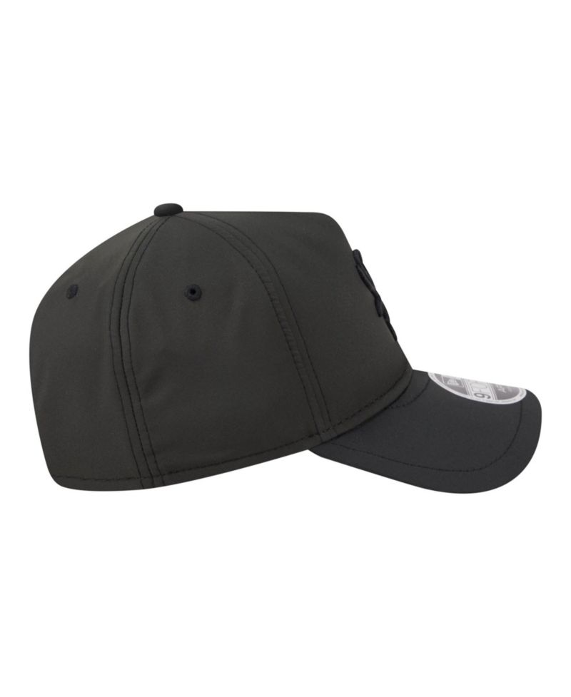 Men's Black Chicago White Sox Injection Apex 9FORTY Adjustable Hat