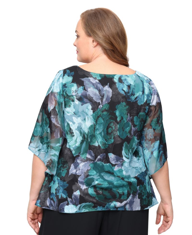 Plus Size V-Neck Pull-On Top