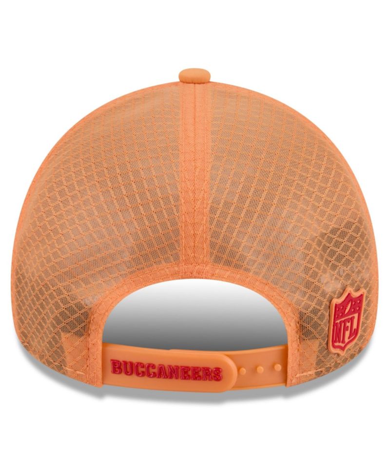 Men's Orange Tampa Bay Buccaneers 2026 Sideline Throwback Apex 9FORTY Adjustable Trucker Hat
