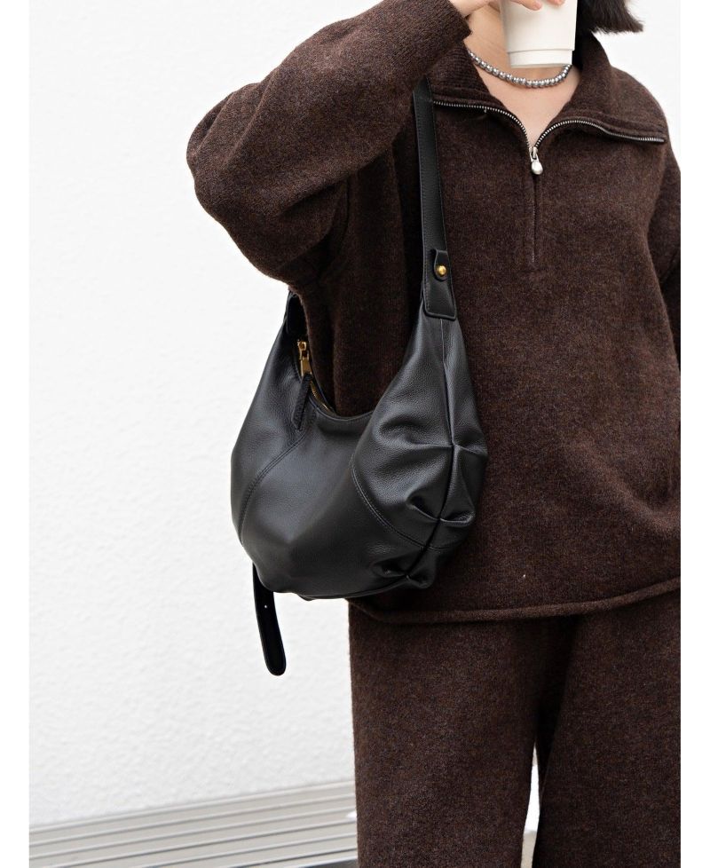 Women's Nova Leather Crescent Hobo Medium Shoulder Bag Slouchy Half-Moon Dumpling Bag