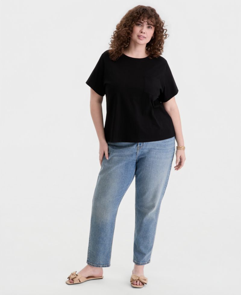 Trendy Plus Size Everyday Pocket T-Shirt