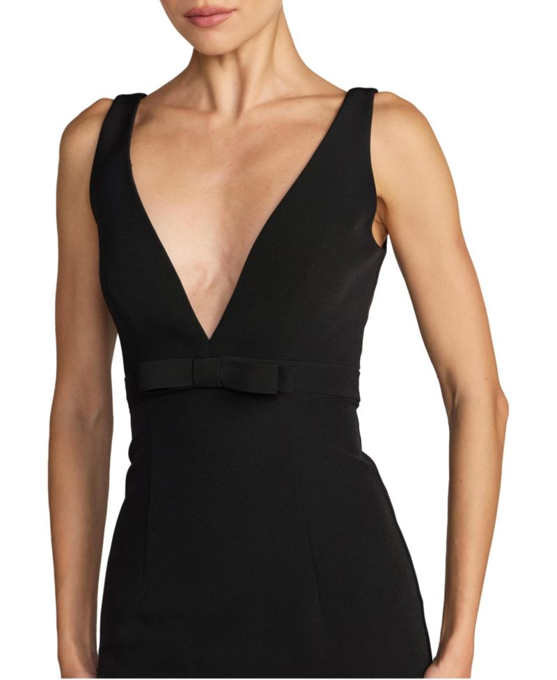Women's Crepe Sleeveless V Neck Sheath Gown With Bow