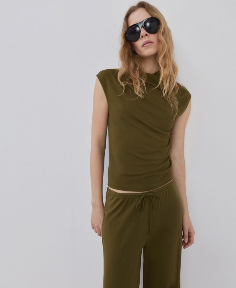 Women's Elastic Waist Straight-Fit Pants