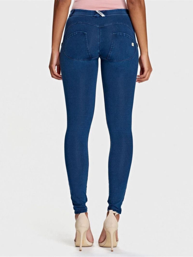 Women's Mid-Rise Sculpting Denim Skinny Jeans