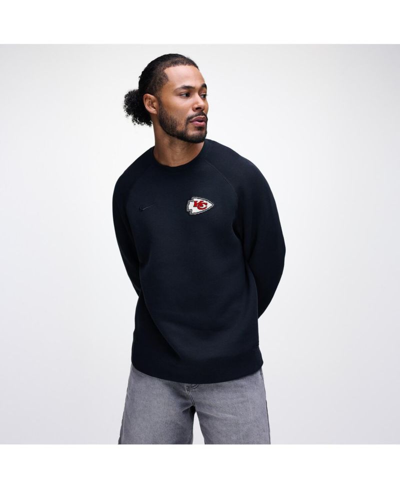 Men's Black Kansas City Chiefs Tech Fleece Raglan Sweatshirt