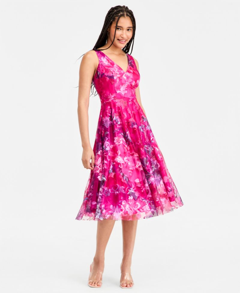 Women's Sleeveless V-Neck Dress