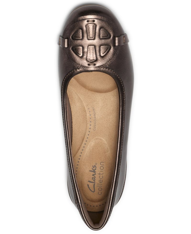 Women's Cathrynn Luna Slip-On Flats