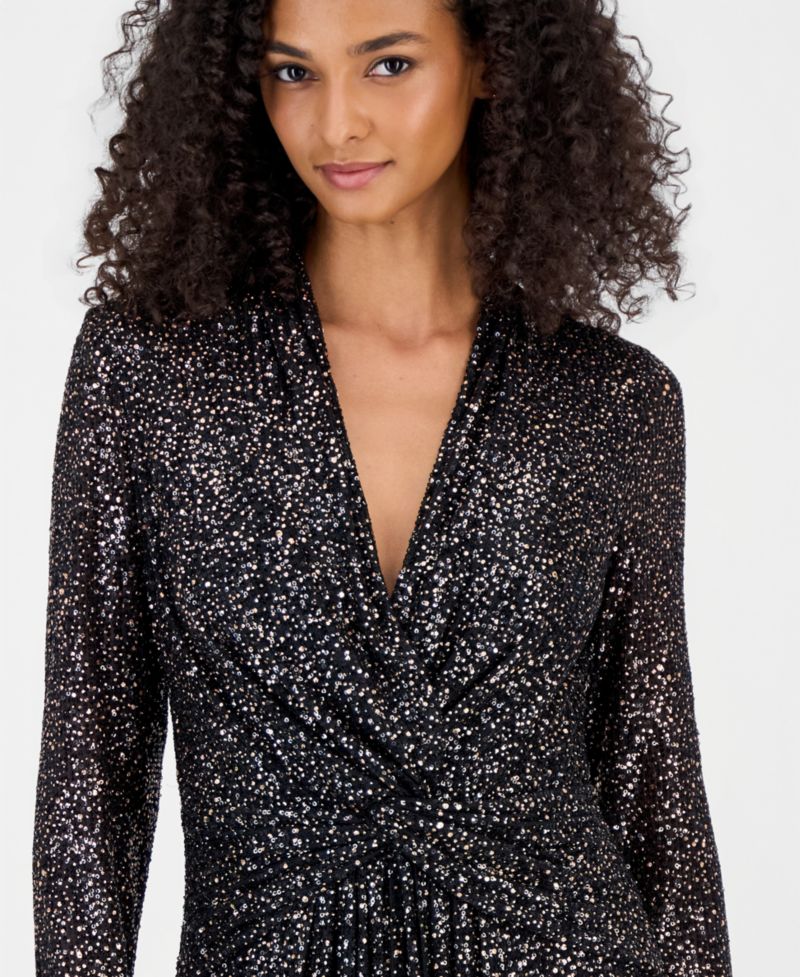 Plus Twist Front V-Neck Pliss&eacute; Maxi Dress