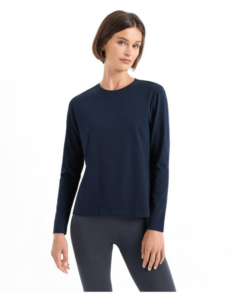 Women's Luxe Essential Crewneck Long Sleeve Tee Made with Organic Cotton