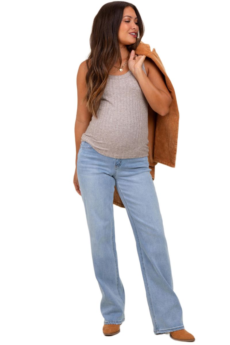 Women's Light Blue Washed Relaxed Straight Leg Jeans