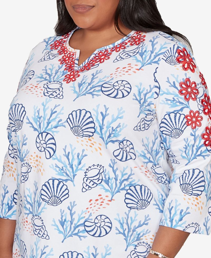 Plus Size Port Side Shell Print Embroidered Top