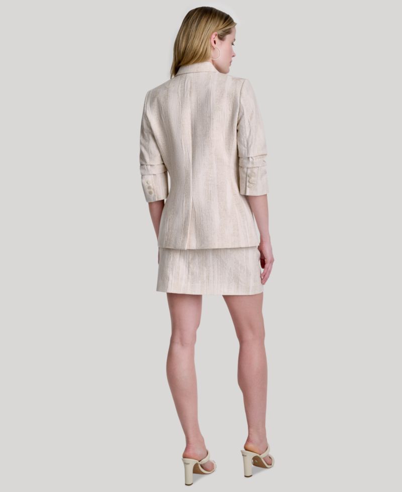 Women's Long-Sleeve Notch Collar Blazer