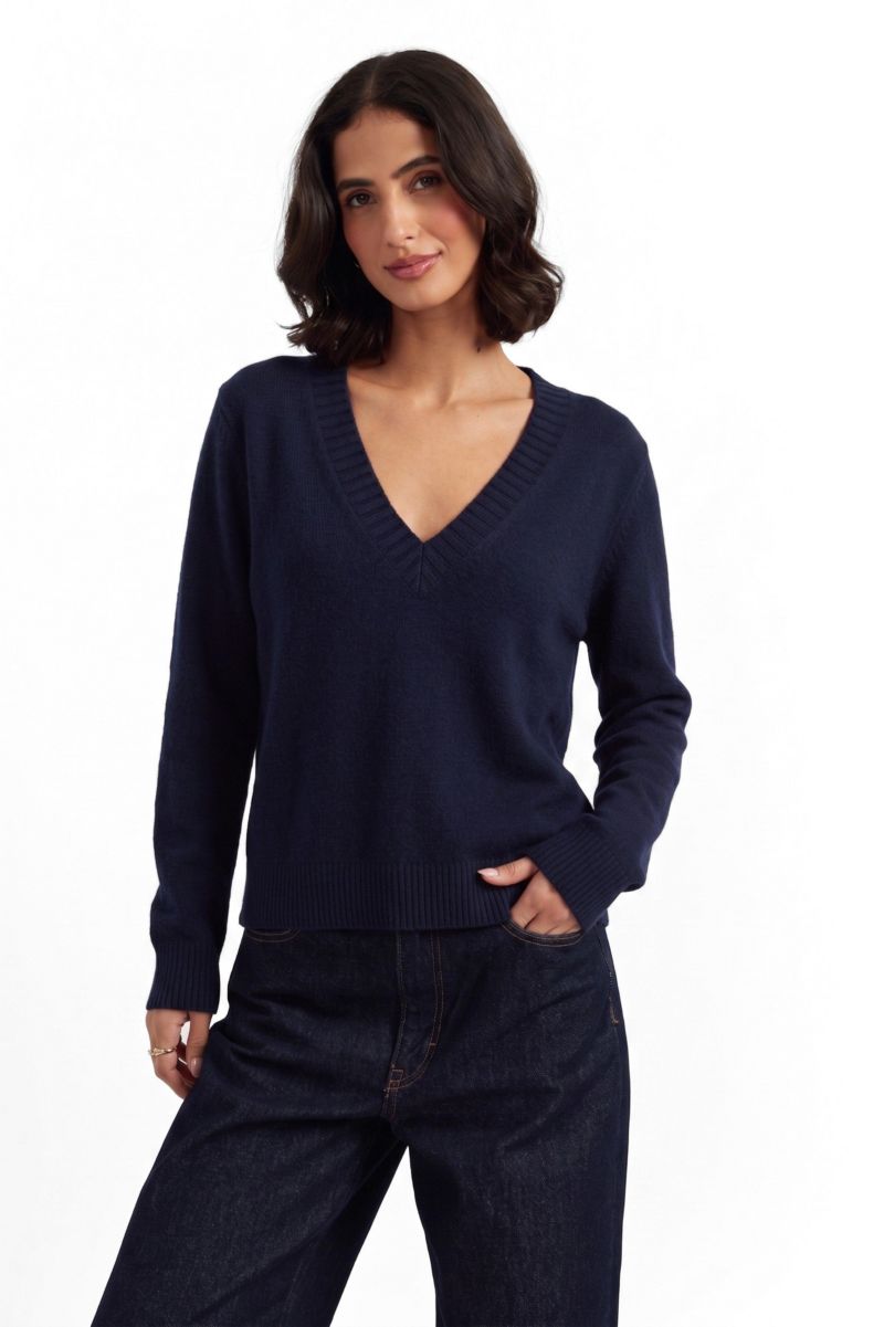 Women's Wool-Cashmere V-Neck Sweater