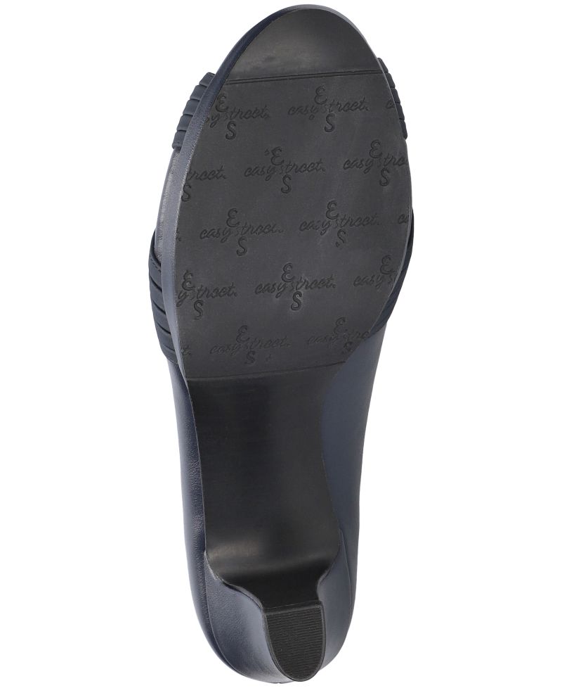 Women's Lavish Platform Pumps