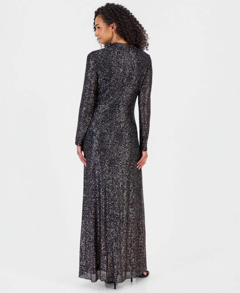 Plus Twist Front V-Neck Pliss&eacute; Maxi Dress