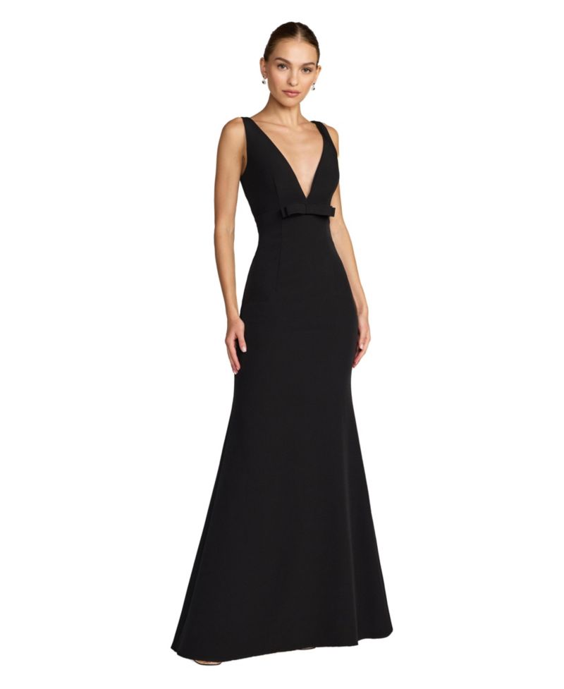 Women's Crepe Sleeveless V Neck Sheath Gown With Bow