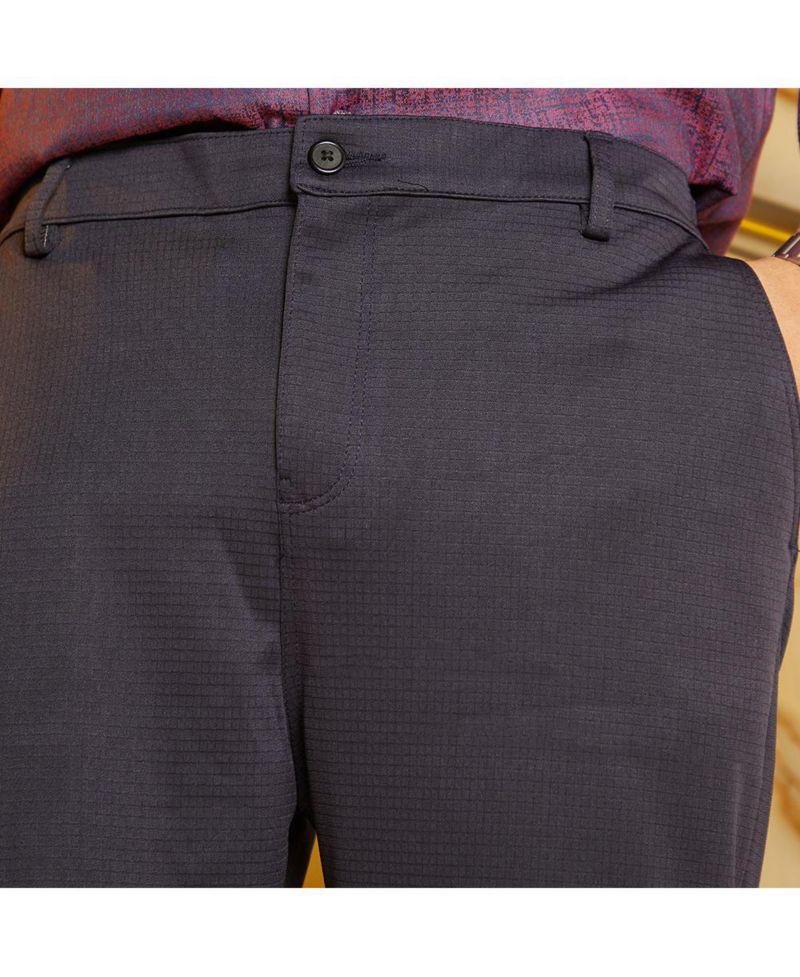 Men's Midnight Black Panel-Waffle Chino Trousers