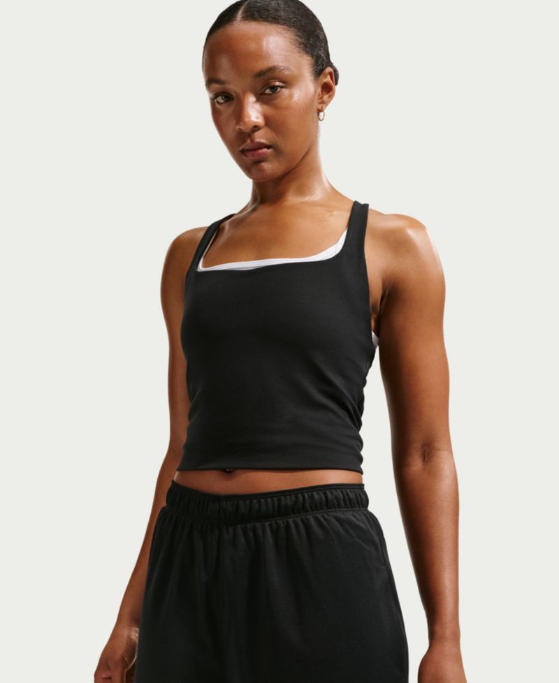 Women's Attack Dri-FIT Mid-Rise Shorts