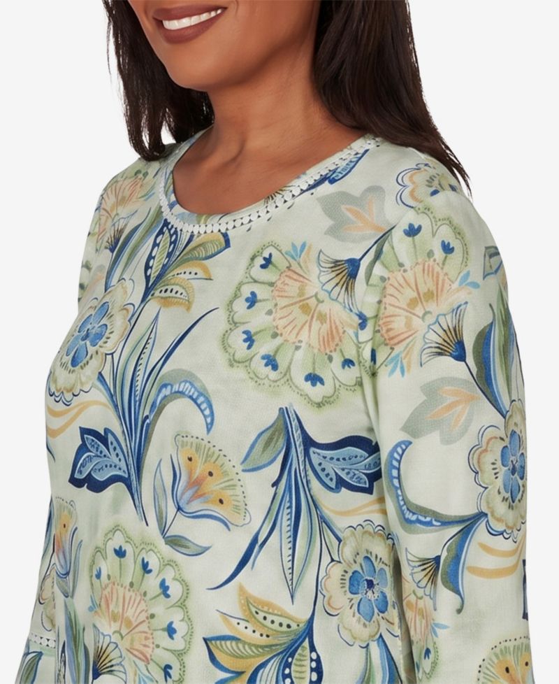 Petite Bold Meadow Floral Knit Top