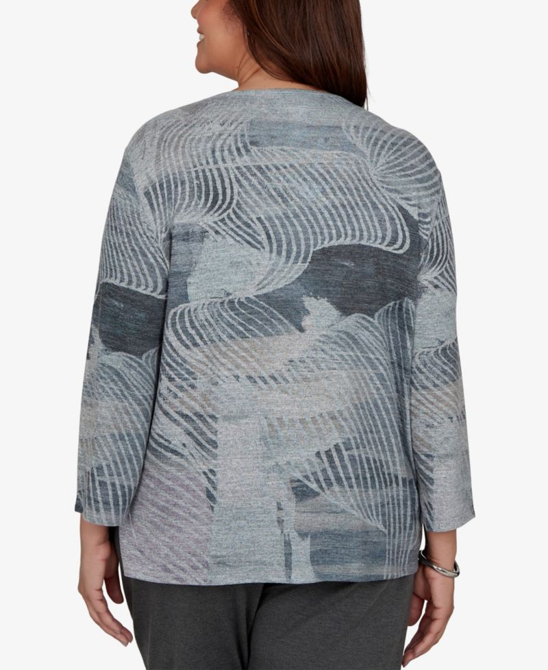 Plus Size Crewneck 3/4-Sleeve Floral T-Shirt
