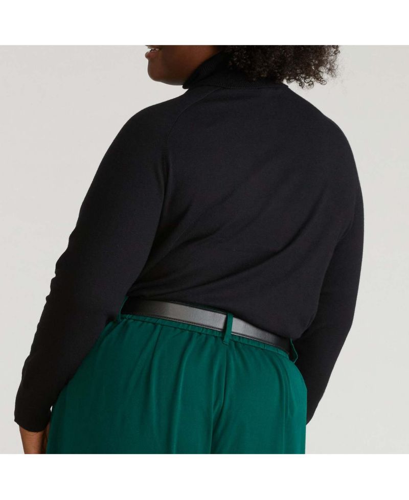 Women's Plus Size Savvy Fine Knit Raglan Turtleneck
