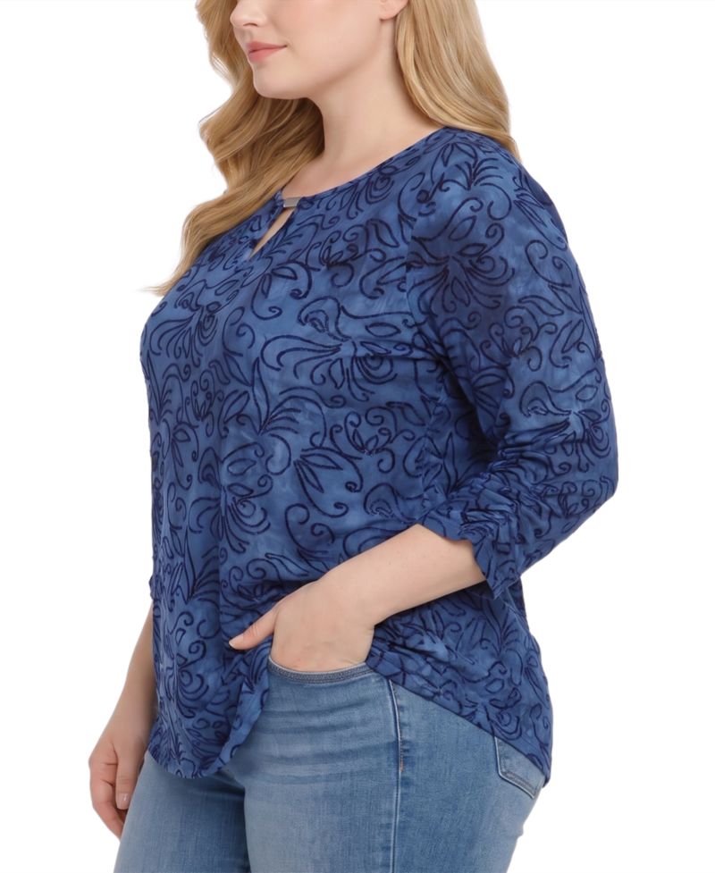 Plus Size Keyhole 3/4-Sleeve Blouse