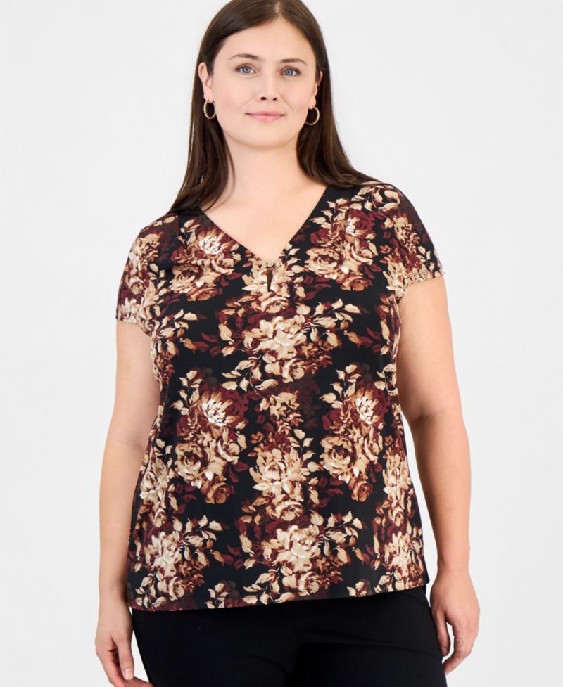 Women's Plus Size Cap Sleeve Floral Pleat Neck Blouse