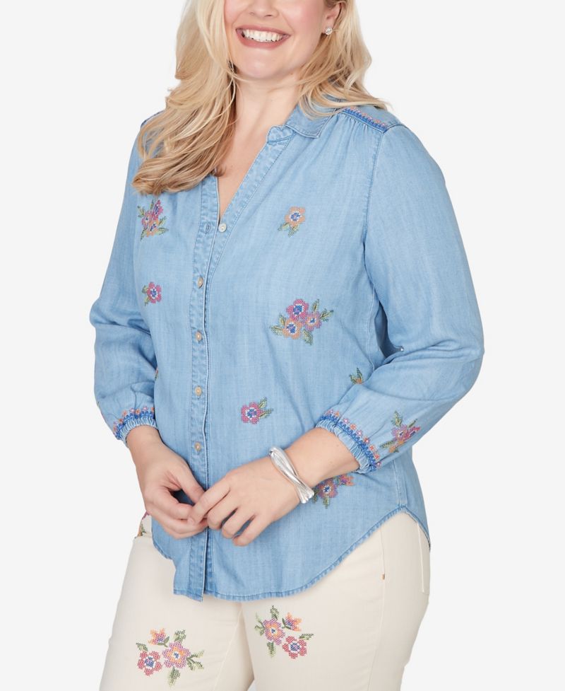 Women's Beachcomber Floral Embroidered Button-Front Top