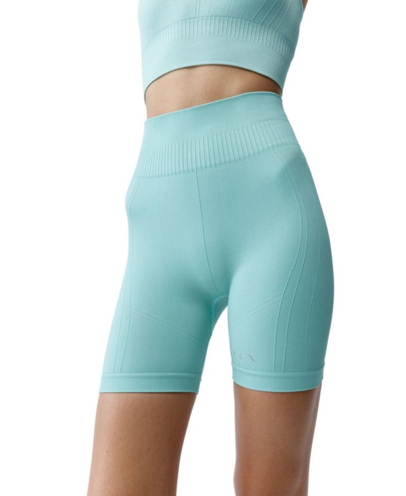 Women's Eris Seamless Sports Short