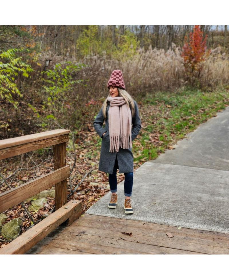 Women's Oversized Fringe Scarf