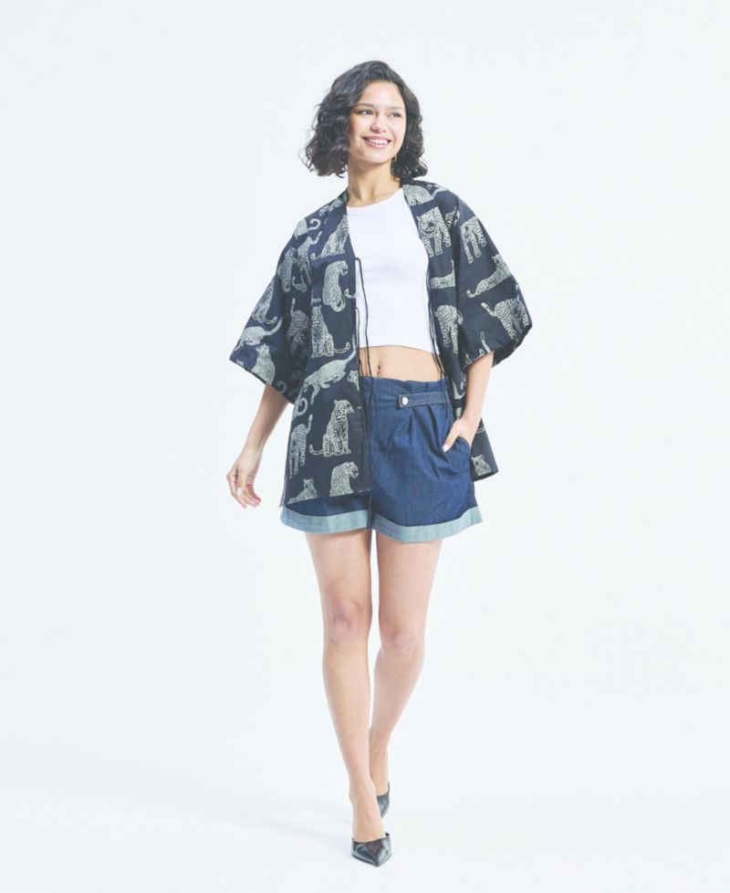 Women's Oversized Shirt with Front-ties in Animal Print
