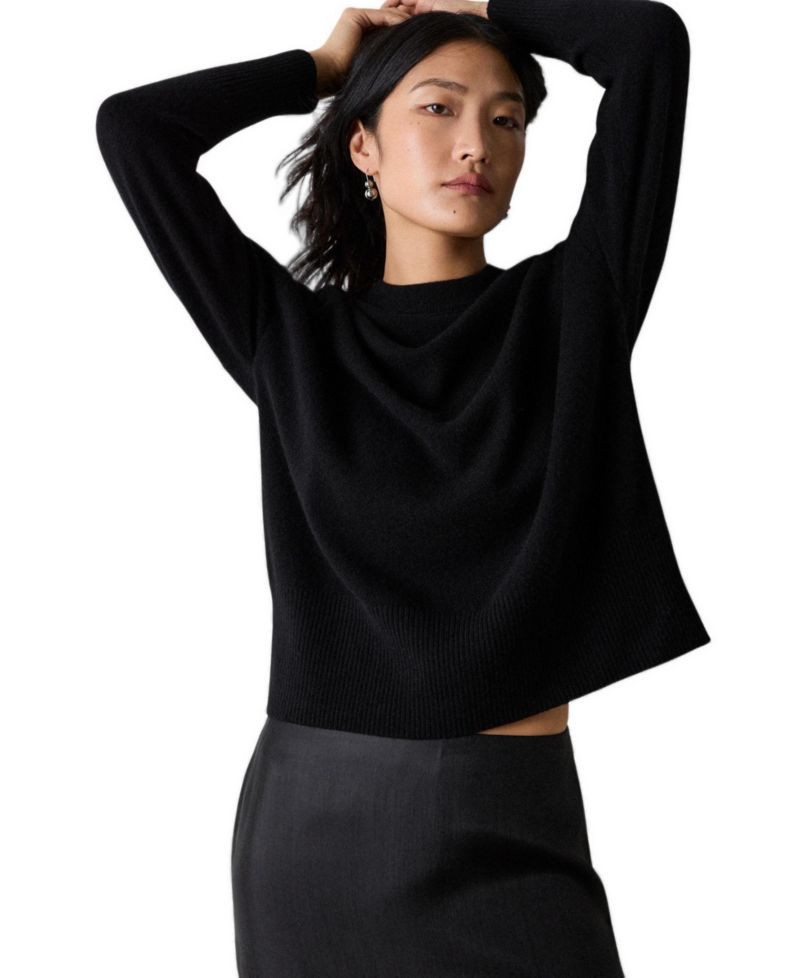 Women's Sculpted-Seam Crewneck Cashmere Sweater