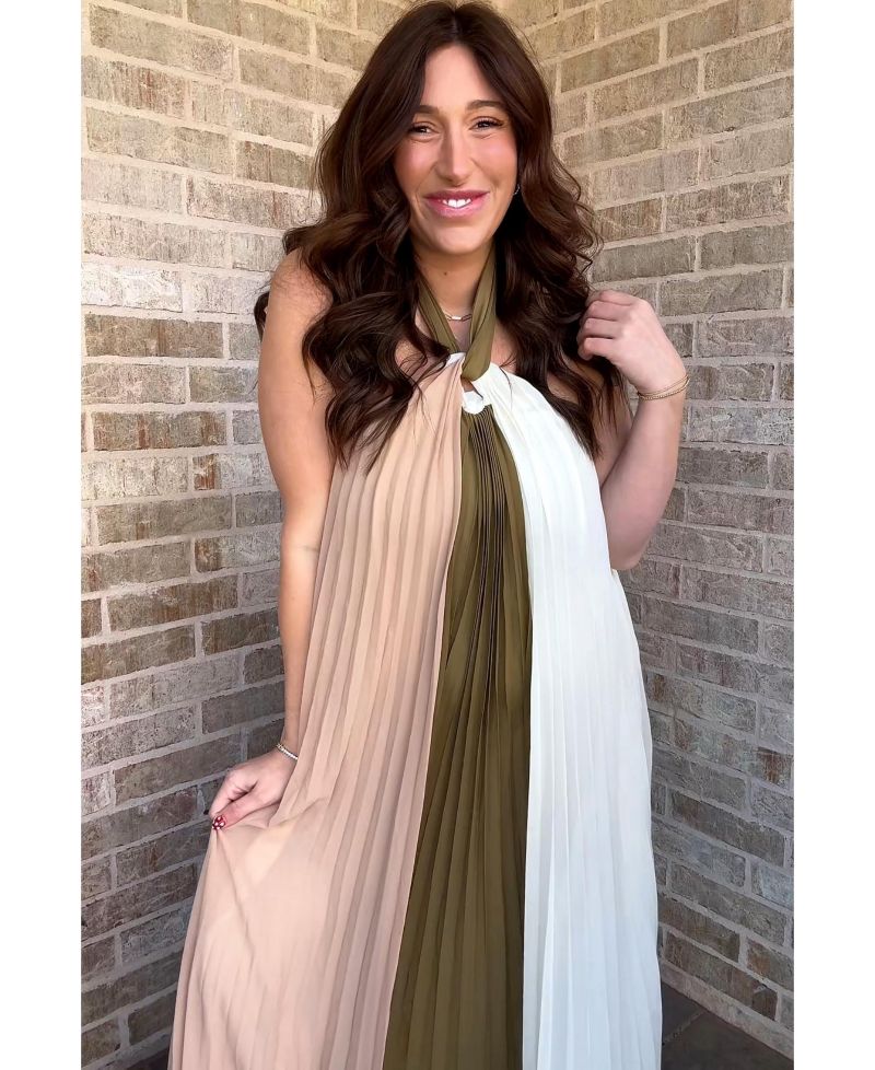 Women's Colorblock Pleated Halter Neck Maxi Dress
