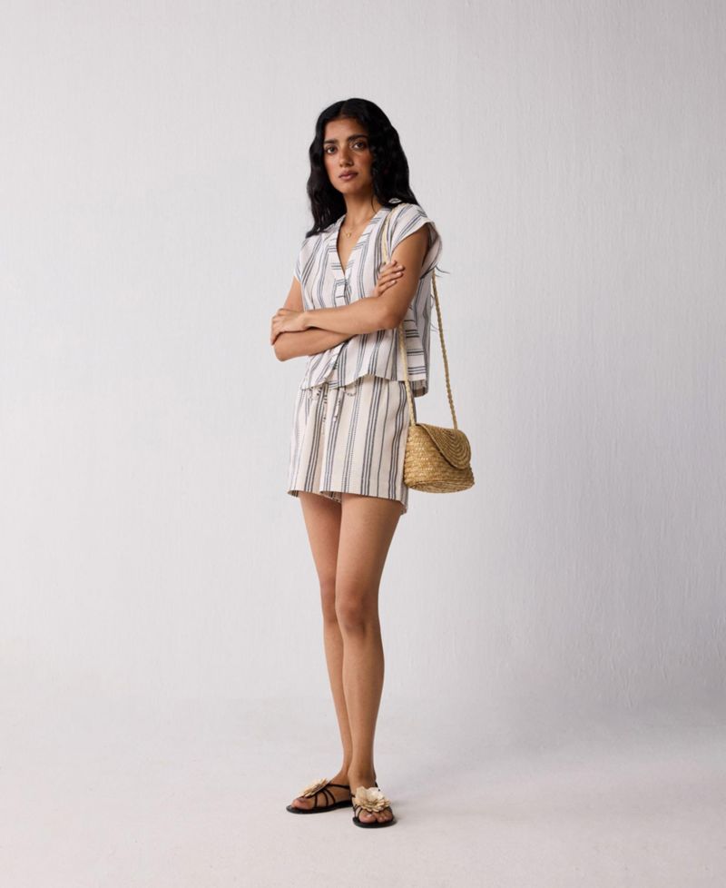 Women's Regular Drawstring Shorts in Stripes