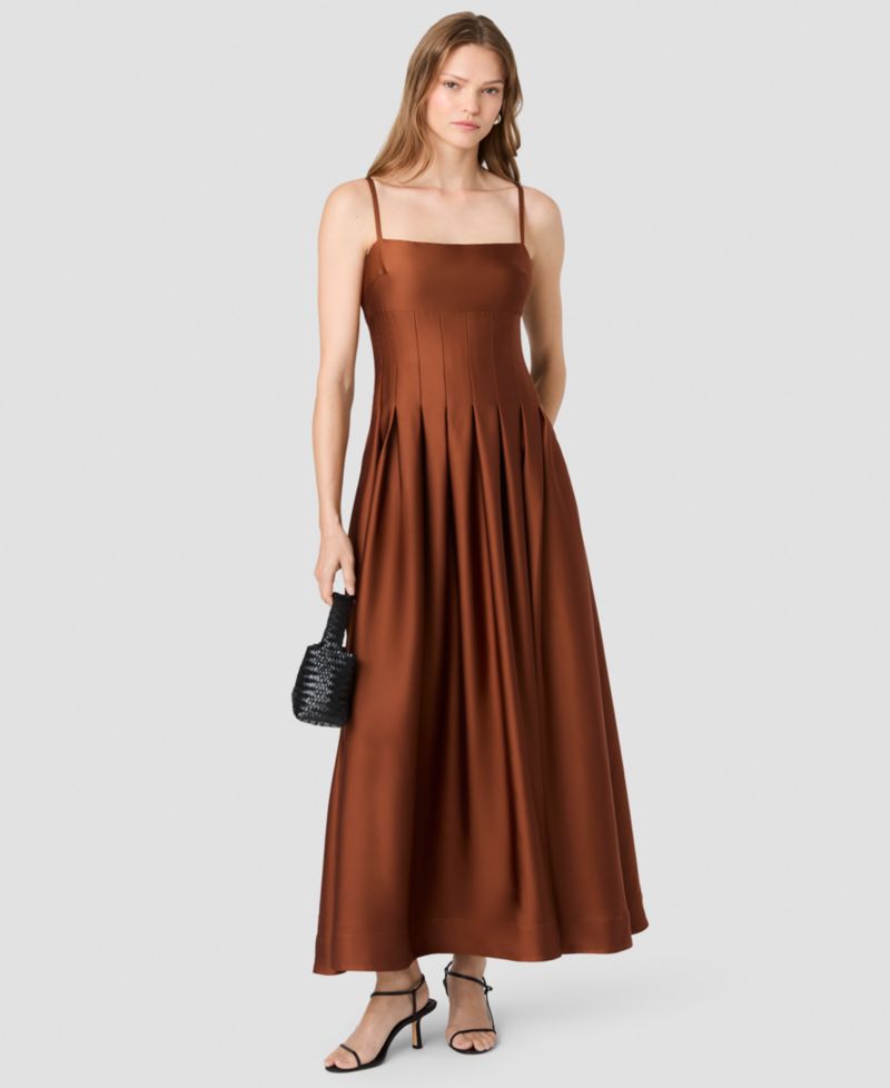 Women's Sleeveless Fitted Bodice Maxi Dress