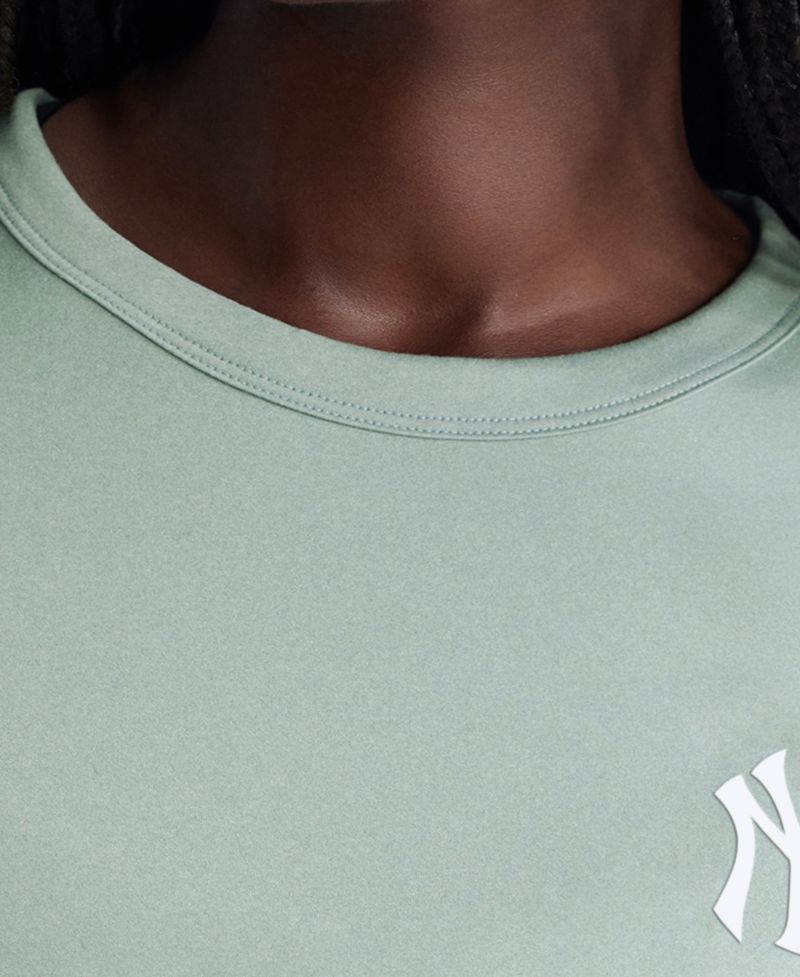 Women's Sage Green New York Yankees Clutch T-Shirt