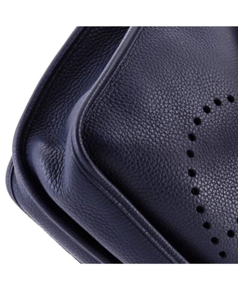 Pre-Owned Hermes GM Evelyne Bag Gen III Clemence