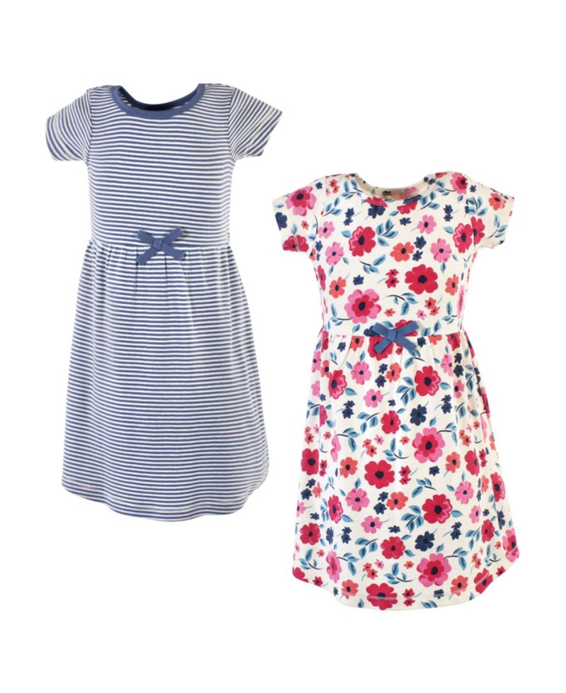 Natural Cotton Dresses Featuring Both Short and Long Sleeves
