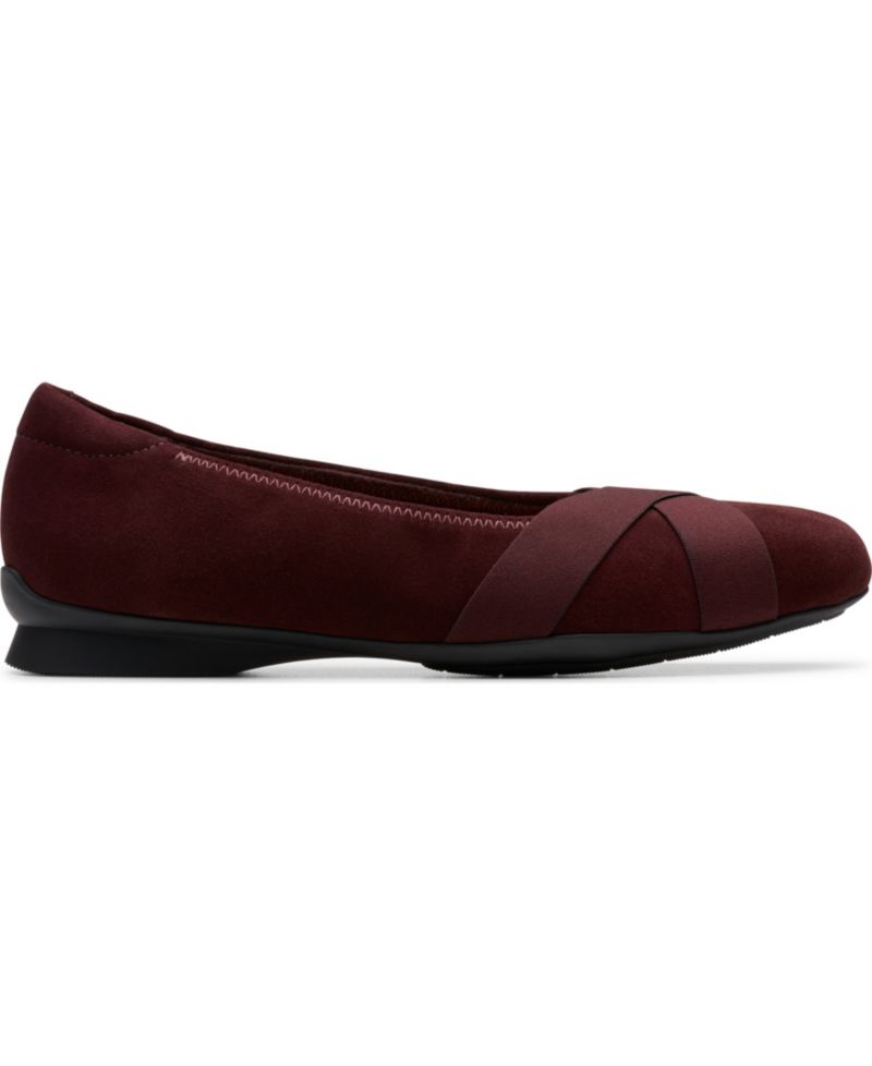 Women's Jazmynn Gem Round Toe Flats