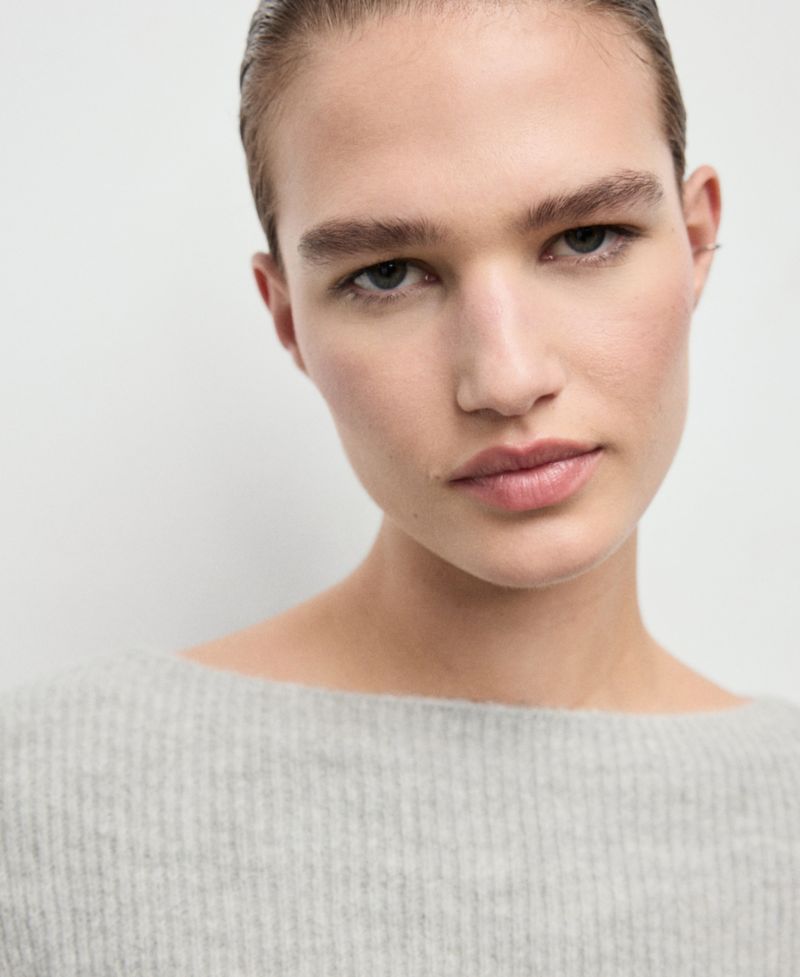 Women's Knitted Ribbed Sweater