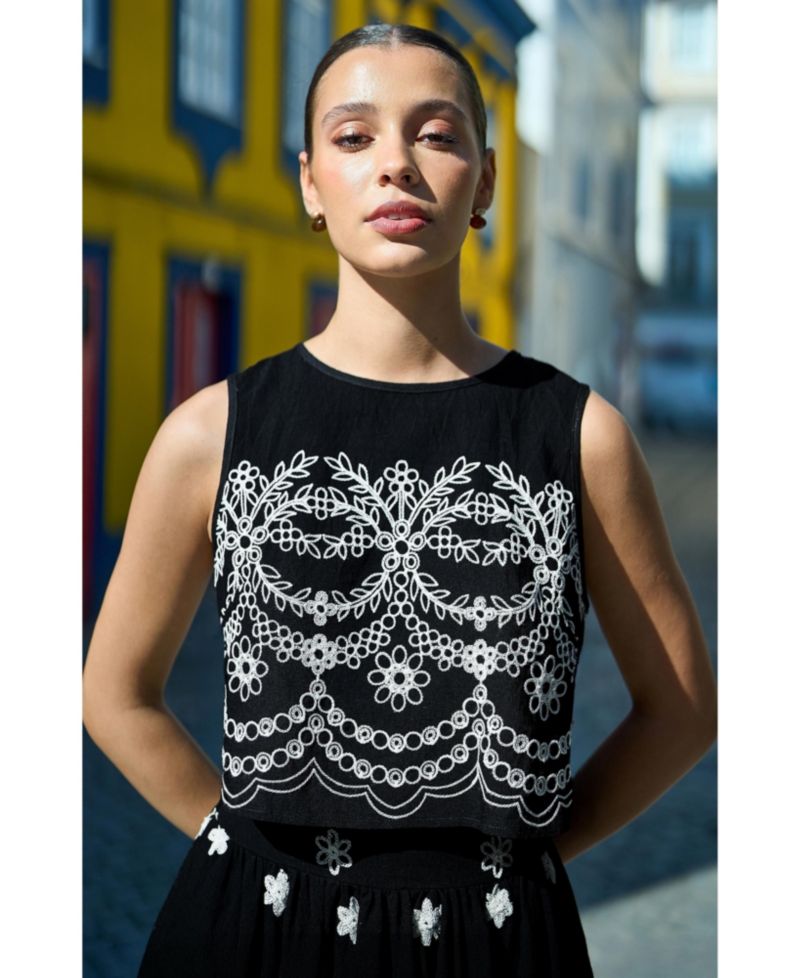 Women's Embroidered Crop Top