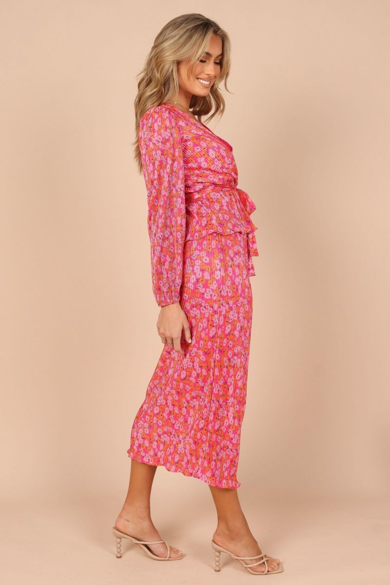 Women's Minelli Pleat Top
