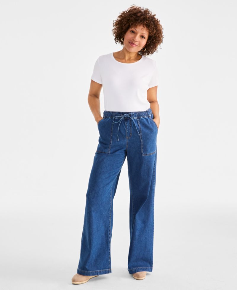 Petite Wide-Leg Pull-On Jeans