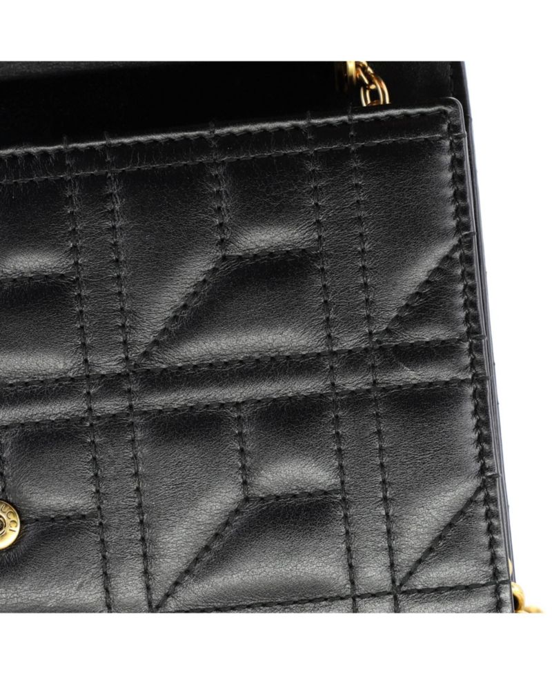 Mini Pearly GG Marmont Chain Wallet Matelasse Leather