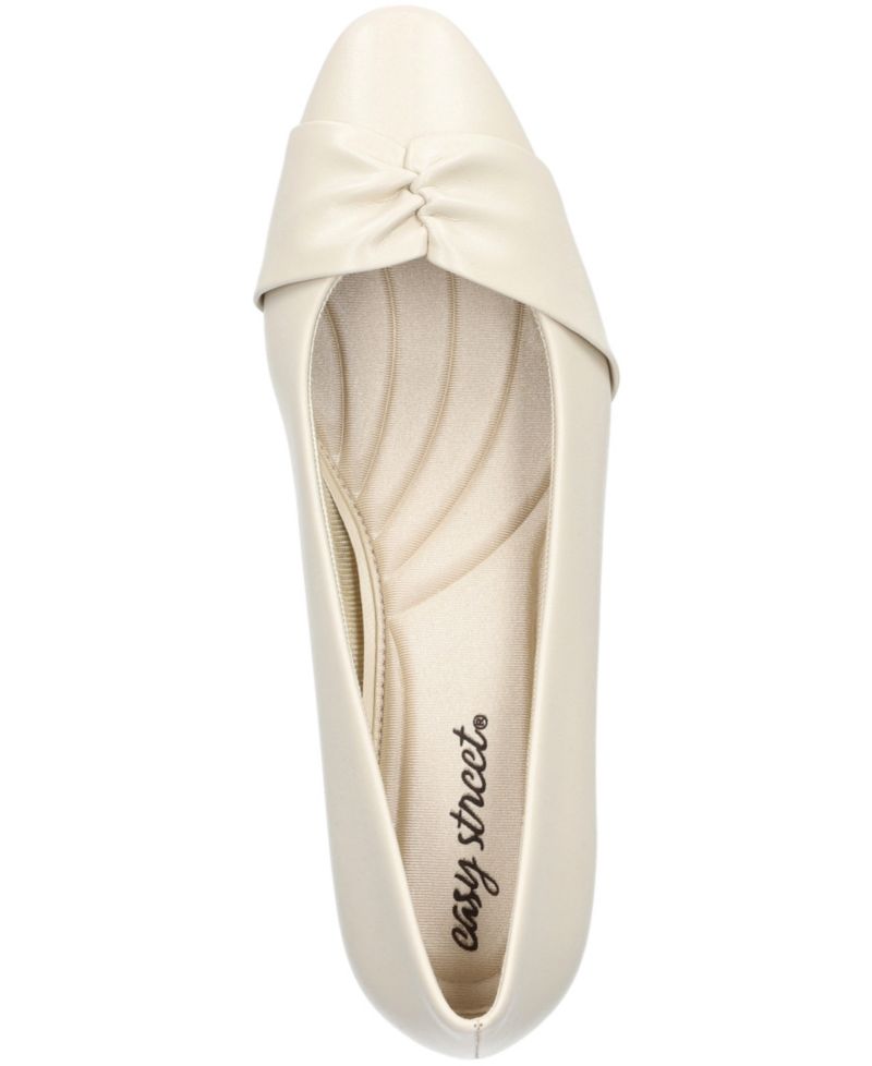 Lyanna Women's Block Heel Pumps