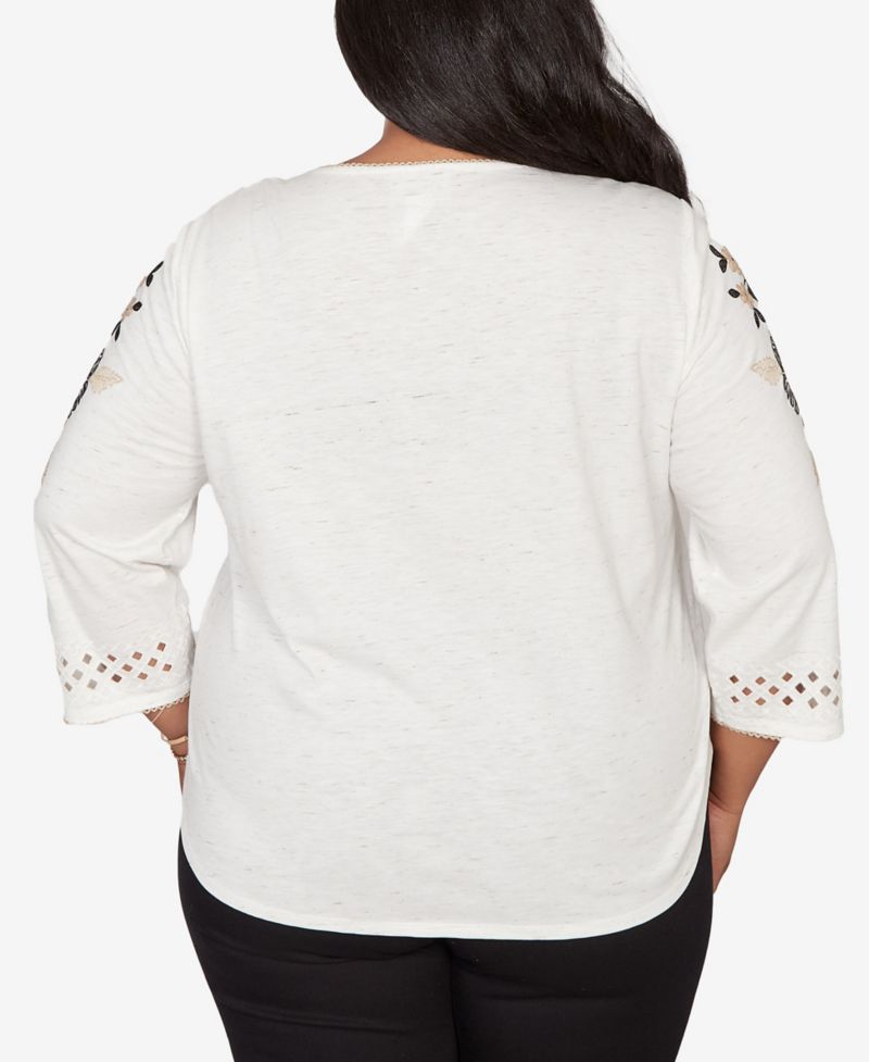 Plus Size Detail Driven Floral Embroidered Textured Top