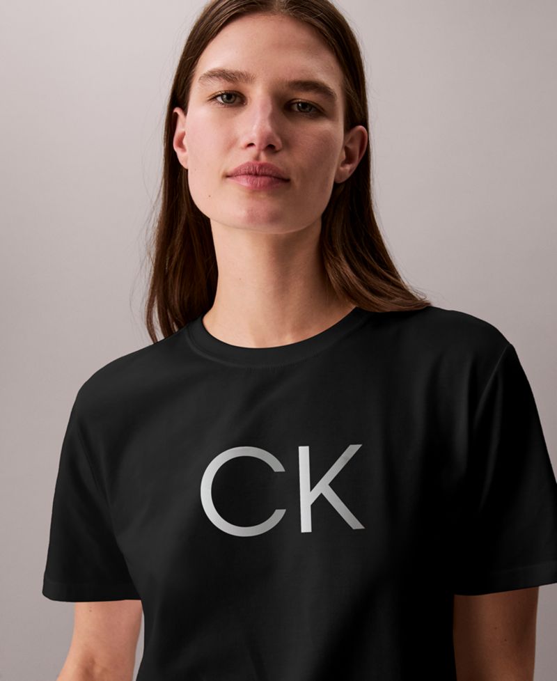 Women's Classic Fit Crewneck Short-Sleeve T-Shirt